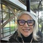 Docente con esperienza offre lezioni di spagnolo in presenza o online a studenti di scuola media e superiore.