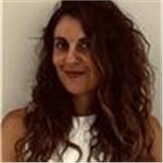 Profesional de la educación social, especializada en mediación y comunicación para todas las edades.