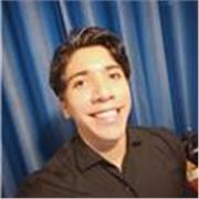 Profesional bilingüe, con amplias habilidades en comunicación y enseñanza apto para enseñar a personas de todas las edades.