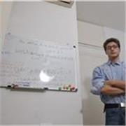 Ragazzo universitario di 19 anni a Milano da ripetizioni di persona nelle materie scientifiche