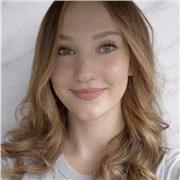 Begeisterte Englisch-Tutorin für Kinder und Erwachsene aller Altersklassen