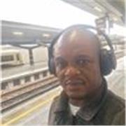 English tutor happy to assist those whose English isn't their first language. Fluent in French