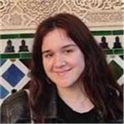 Profesora de francés con experiencia y con titulación en traducción e interpretación. Clases online