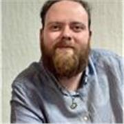 I am a native English speaker and a fully qualified English teacher