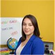 Soy médico con dominio y fluidez en inglés desde la infancia, con experiencia en clases presenciales y online personalizadas. 