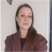 Profesora de inglés en continuo perfeccionamiento apta para apoyo escolar a niños de 6-12 años. 