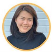 Mandarin tutor providing lessons to adults and children of all age