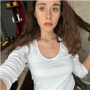 Laureanda magistrale impartisce lezioni di tutte le materie (per medie), di quelle umanistiche (più greco e latino) per superiori