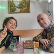 Profesor con titulación universitaria y experiencia en formación de equipos.
Se garantiza dedicación y esfuerzo en la enseñanza.