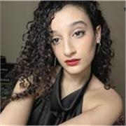 Si doy clases de inglés, me definiría como un profesor práctico y adaptable, centrado en que hables y entiendas. 