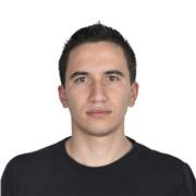 Estudiante de ingeniería aeroespacial, profesor de cálculo y física