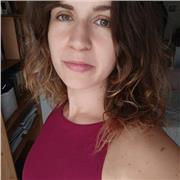 Profesora de psicología, graduada en UNIOVI y master general sanitario por la UNIR