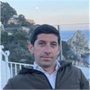 Ciao! Sono l'avvocato Luigi Roma, un insegnante di ripetizioni di diritto con esperienza pluriennale. Offro lezioni individuali e personalizzate per studenti di ogni livello, dalle scuole superiori all'università.

