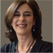 Profesora con más de 30 años de experiencia en ESO y Bachillerato, tanto en Lengua, Historia y Filosofía como en Mate o física