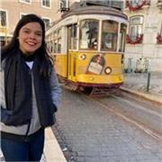 Hola, soy brasileña y actualmente estoy realizando un curso de español. Tengo un nivel avanzado de inglés y experiencia previa en 