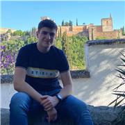 Estudiante Universitario imparte clase de asignaturas troncales de ESO