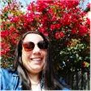 Profesora de Nivel Inicial, Artes Visuales, Educación Especial y Licenciada en Educación imparte clases en todos los niveles educ