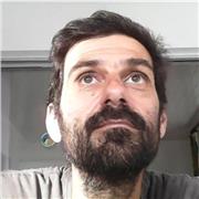 Prof à distance uniquement titulaire d'un master en économie internationale