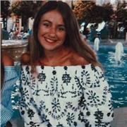 Soy una chica de 26 años preparando oposiciones para Hacienda. He cursado el doble grado en finanzas contabilidad y derecho en la universidad Pablo de Olavide, por ello he adquirido amplios conocimientos en economía.Resido actualmente en Umbrete