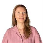 Ponente y dinamizadora con dominio avanzado de inglés y experiencia en entornos educativos y multiculturales.
