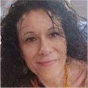 Laureata offre lezioni di italiano, matematica, inglese, latino storia, geografia