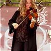 Clases de violin, ukelele, lenguaje musical para todos los niveles. Graduada en Bulgaria, más de 40 años expriencia en escenrio