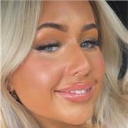 Hollie Thomas