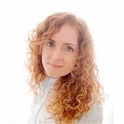 I am very patient, I like to teach and I have a very deep knowledge of my language. I am Spanish. 
College students are my aim