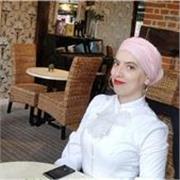 English tutor teaches students of all ages and levels