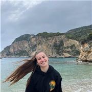 Estudiante en último año de carrera de educación social, con experiencia dando clases particulares de inglés