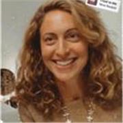 Profesora y Coach con amplia experiencia en comunicación e inteligencia emocional. Te ayudo a “desenredar los nudos del alma”!