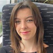 I’m an organised and approachable tutor who breaks down complex ideas into simple, manageable steps. 