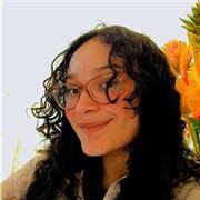 Hola! Me llamo Laura, y puedo ser tu apoyo para comprender esas materias que no logras rendir aún. Las materias en las que tengo un mejor control son: Matemáticas, ciencias sociales, biología y artes