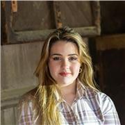 Ciao! Se cerchi un insegnante di storia dell'arte o di disegno e pittura non esitare a contattarmi