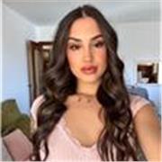 Profesor de apoyo escolar especializado en clases para niños de forma presencial