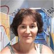 Laureata in psicologia, maturità classica, con grande predisposizione alla presa in carico alla comunicazione, alla formazione, tanti interessi e cultura, offre la sua esperienza per apprendere un metodo di studio e appassionarsi all'apprendimento