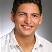 Physik-Tutor, unterrichtet Schüler jeden Alters im Online-Unterricht