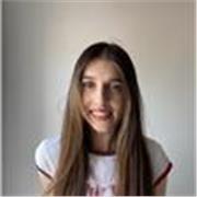 Profesora en clases particulares de lengua tanto castellana como inglés o francés. Desde muy pequeños hasta máximos 16.