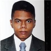 Licenciado en progreso que desea impartir conocimientos a jovenes de area media