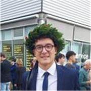 Laureato che offre lezioni a ragazzi di scuole medie o superiori adattandomi alle tue esigenze 