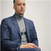 Soy un apasionado del Derecho que le encanta transmitir a otros lo que sabe. Perfecto para estudiantes de grado.