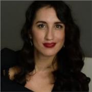 Maestra en educación Primaria imparte clases