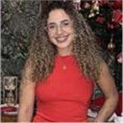 Professora de língua portuguesa com experiência em aula particular e em escola