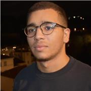 Étudiant trilingue (arabe, anglais, français) qui a anglais comme langue maternelle et de haut niveau