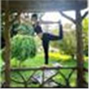 Professeur de yoga Certification Yoga Alliance 
J'ai la possibilité de me déplacer et également de donner des cours en ligne. 