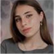 Profesora de repaso desde 5º de primaria a 4º de ESO, tengo más conocimientos en catalán, inglés, historia, geografía, castellano, filosofía, literatura y latín
