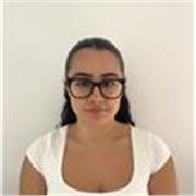 Estudiante de Educación Primaria, con afán por la educación. Soy una chica paciente, organizada y cercana.