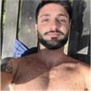Se hai bisogno di un personal trainer a distanza per migliorare il tuo corpo, sono qui per aiutarti!
