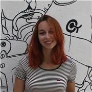 Studentessa universitaria offre ripetizioni di latino