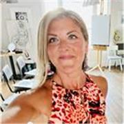 I am a practising artist and art teacher with over 20 experience teaching students from age 4-19. I'd love to hear from you, please get in touch with any questions you may have